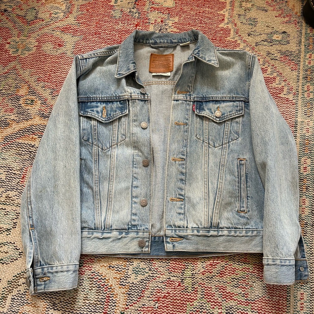Levi’s Classic Blue Denim Jacket size S